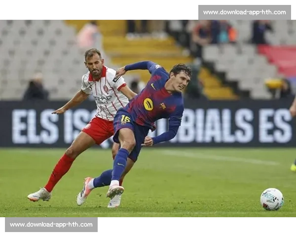 铁心留队！克里斯滕森拒沙特高薪，巴萨后防迎来战术新考验