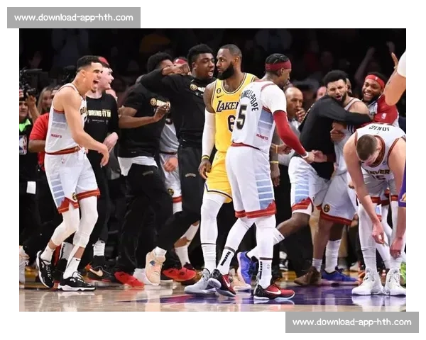 毕比：2002 西决国王本应夺冠 我们比湖人更出色