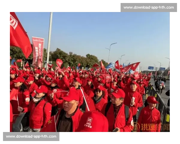 洪州大桥见证万人双向奔赴 南昌夜跑点燃全城热恋