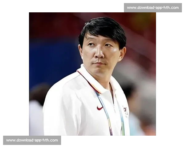 宫鲁鸣挥泪斩李梦！铁腕治军掀女篮变革，球迷：早该如此